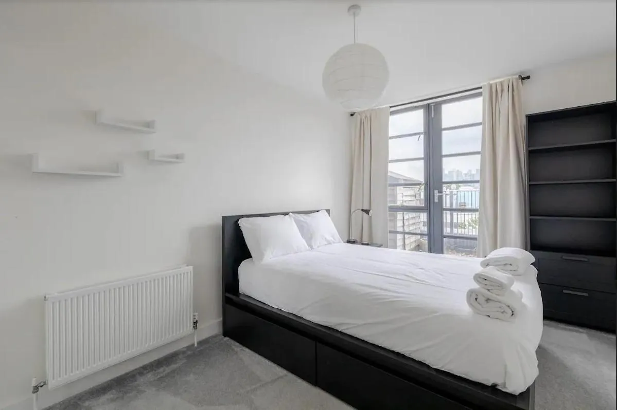 Stunning 1Bed Flat With Balcony - 5 Mins To Station Lejlighed London 0*,  Storbritannien